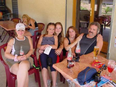 la famille au complet