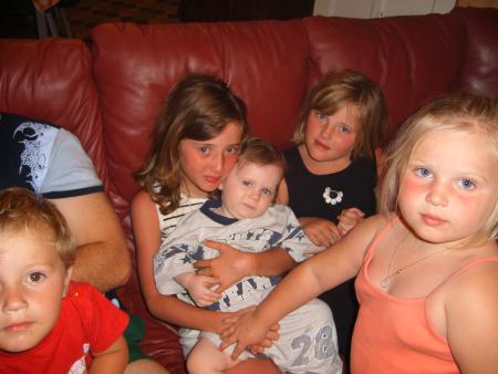 voici mathias marine sarah ilan et oceane.