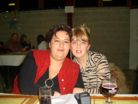 moi et ma meilleure amie que j'adoreeeeeeeeeeeeeeeee