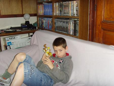 voici logan le fils de ma copine titia.