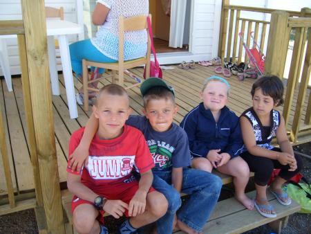 anthony et son copain mickael du camping avec oceane et lindsay